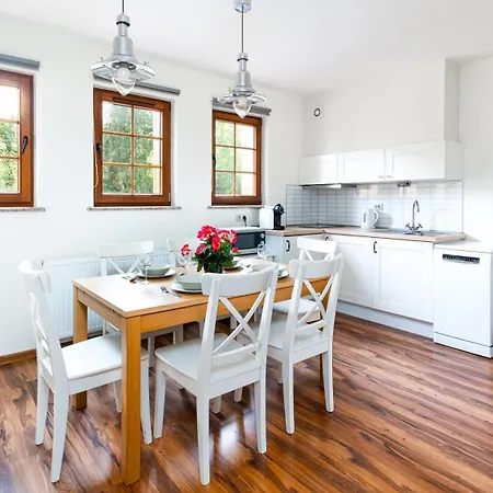 Jozefina - Mini & Family Fun Apartment